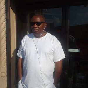 Meet your Posher, Derrick